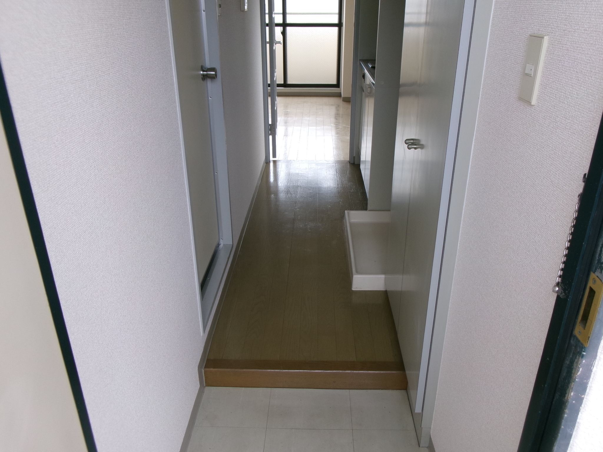 (玄関) (玄関)